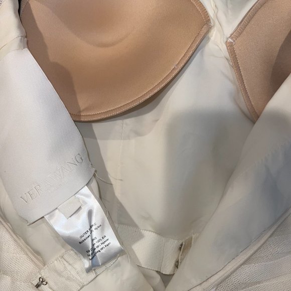 Vera Wang Wedding Dress Size 8 Altered to Size 2/4 - Picture 2 of 9